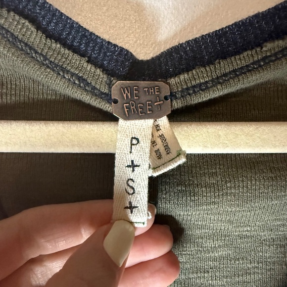 Free People Sunshine Thermal Bell Sleeve V Neck Multicolor Boho - Picture 7 of 8